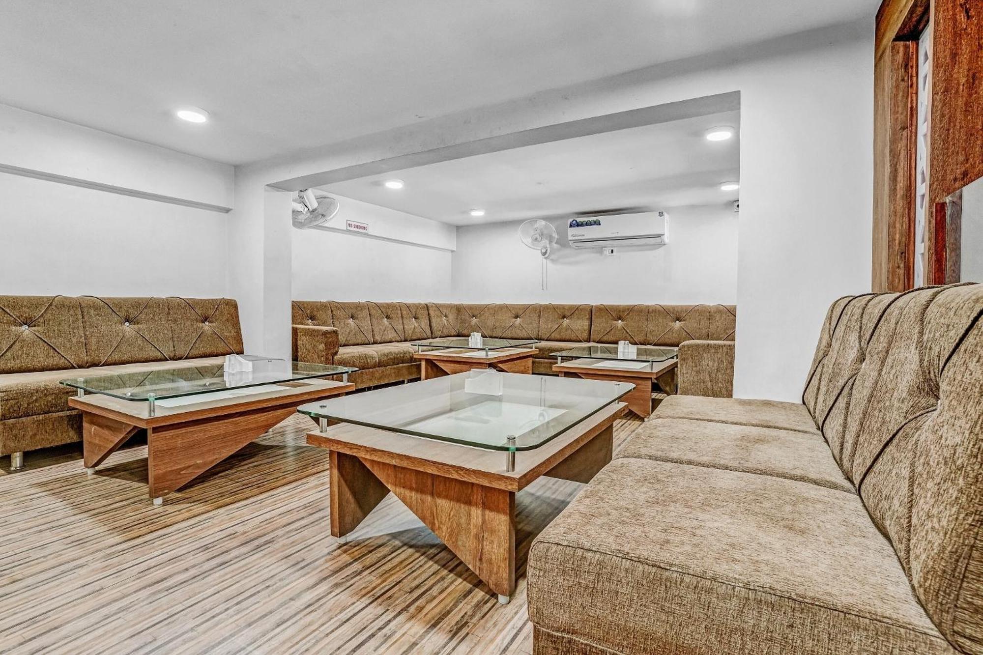 Super Hotel O Homely Stay Aurangābād Esterno foto